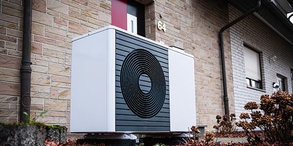 Butan als Kältemittel | © Robert Poorten - stock.adobe.com