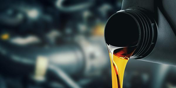 Rohstoff für Polyisobutylen | © ronstik – stock.adobe.com