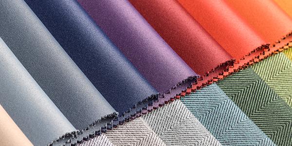 Schwefeldioxid in der Textilindustrie | © stock.adobe.com - fotomowo